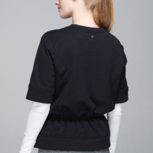 Lululemon Peplum Pullover - Size 6 - Picture 2 of 6